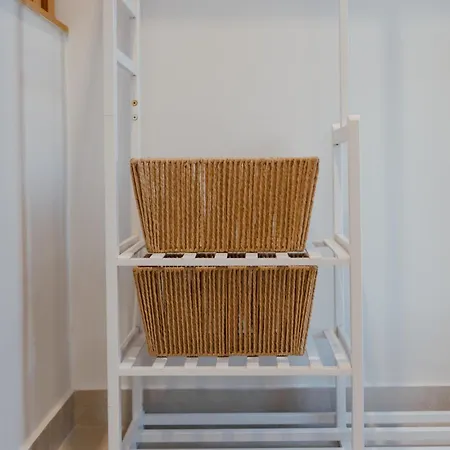 Loft En Lägenhet *